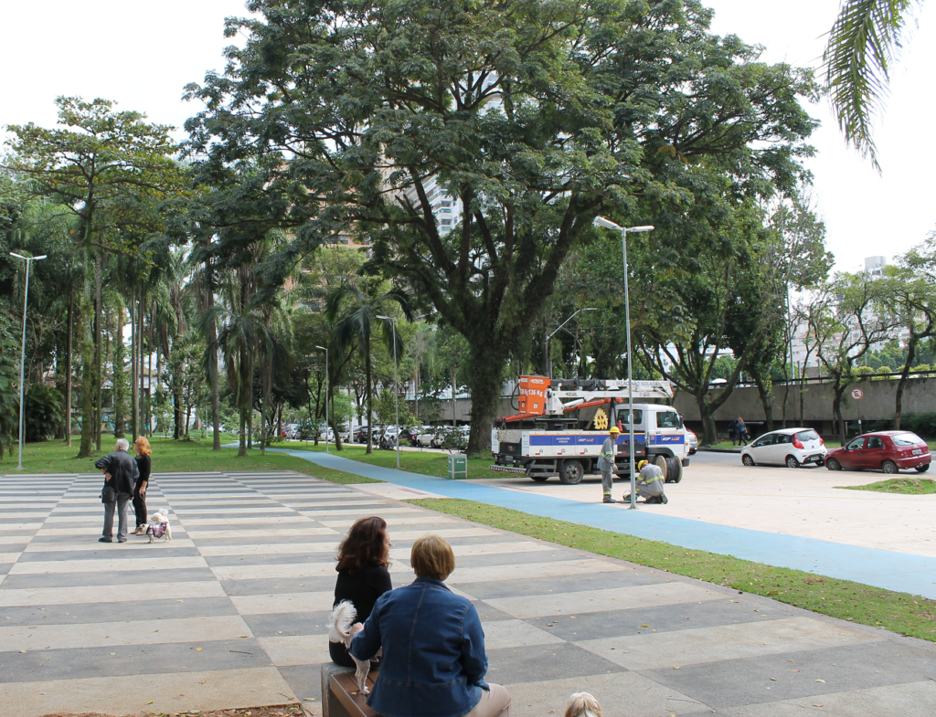 Praça Caio Ribeiro
