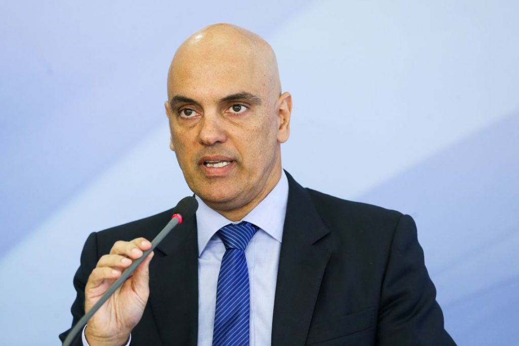 Alexandre de Moraes veta investigações contra institutos de pesquisa