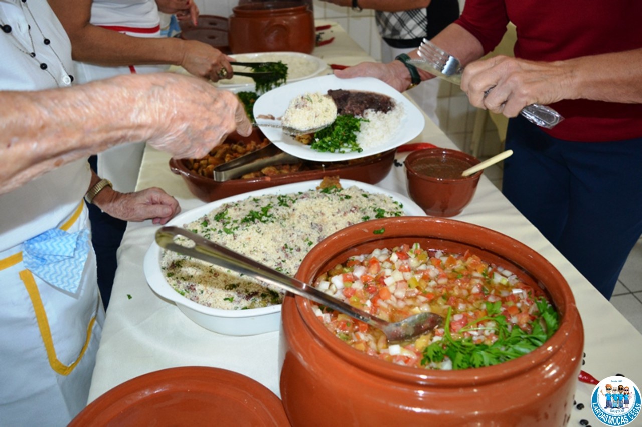 Feijoada Lar das Moças Cegas