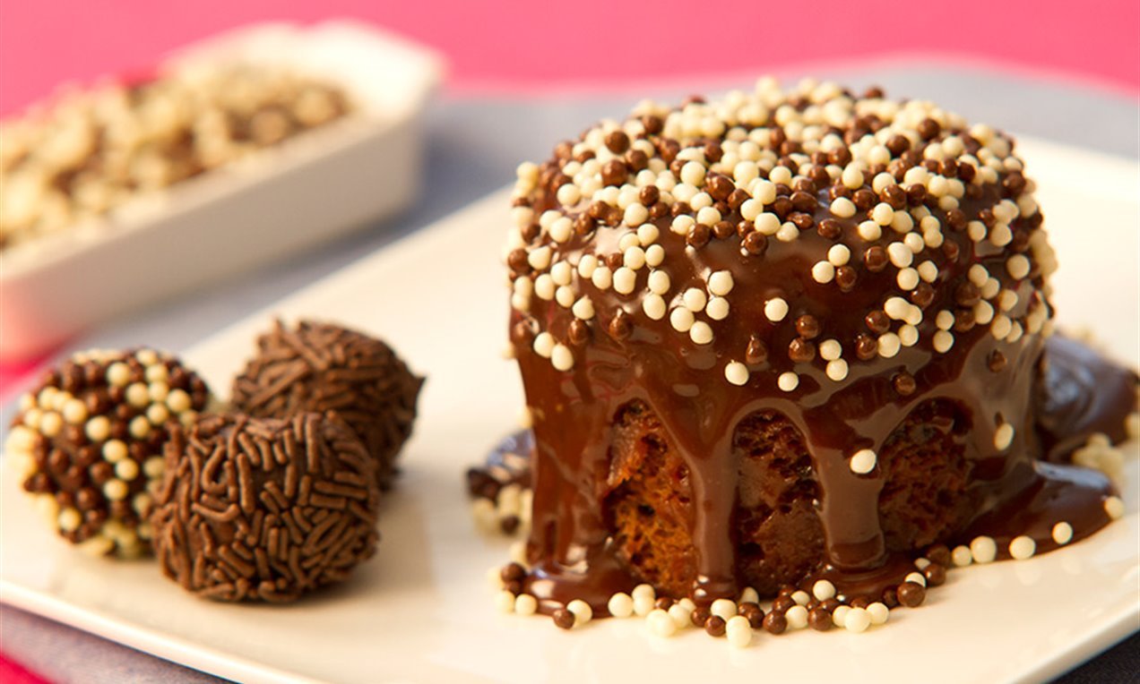 bolo de caneca brigadeiro