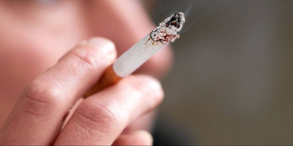 Tabagismo responde por 80% das mortes por câncer de pulmão no Brasil