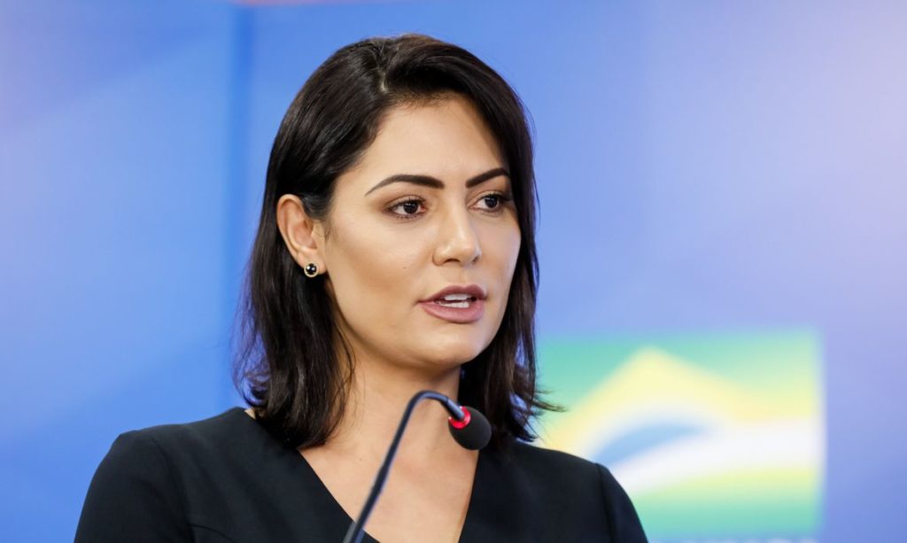 Michelle Bolsonaro testa positivo para a Covid-19