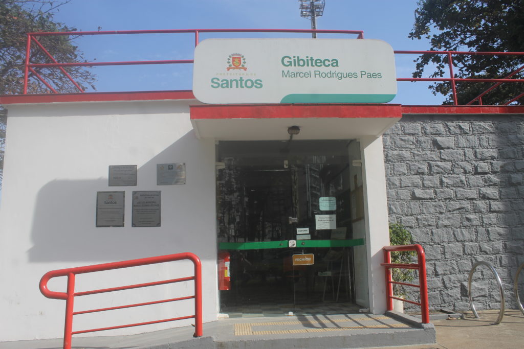 Gibiteca de Santos recebe cartunista para bate-papo sobre HQ