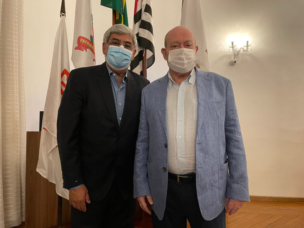 Ariovaldo Feliciano é eleito provedor da Santa Casa de Santos pela 4ª vez