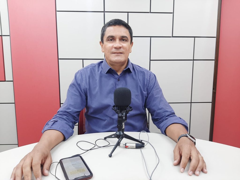 “Nosso endividamento é o pior dos mundos”, analisa economista Adalto Correa Jr