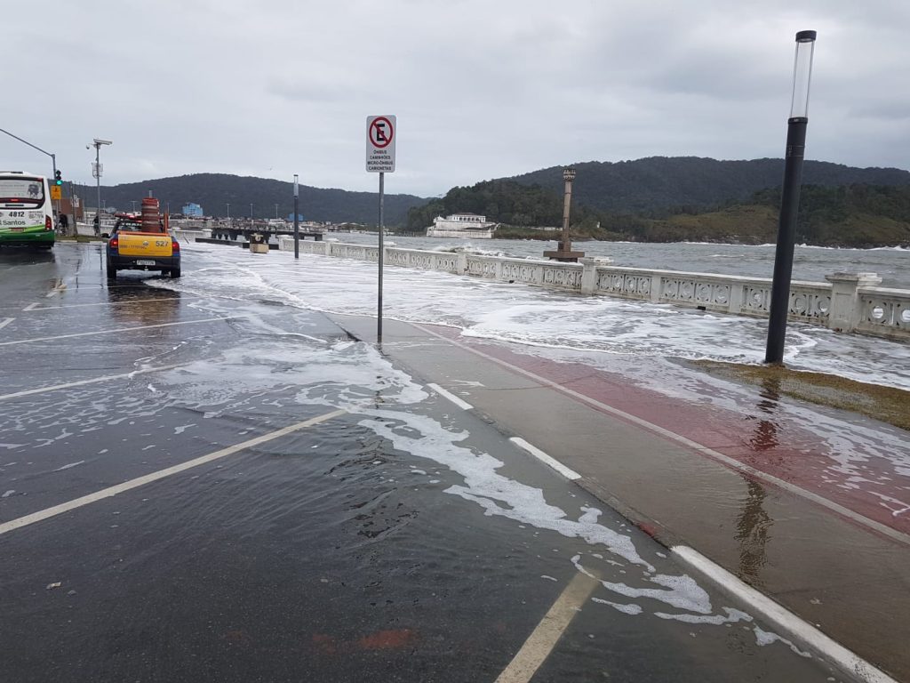 Previsão de mar agitado e maré elevada a partir desta quinta (21)