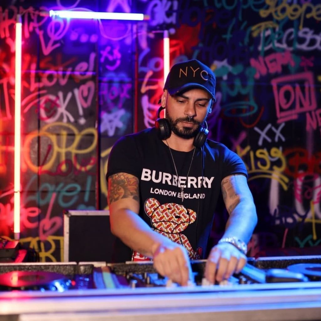 DJ Oz Mafra morre após 12 dias internado por queda de estrutura em casa noturna