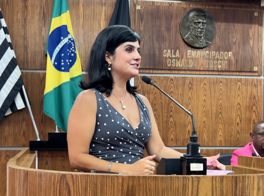 Audrey Kleys assume a presidência da União de Vereadores da Baixada Santista