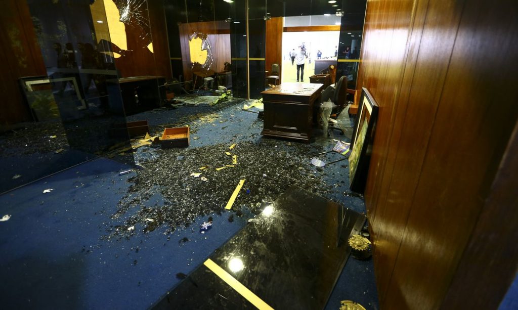 Atentado em Brasília exibe impactos e desafios para o novo governo