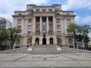 Funcionamento dos serviços municipais durante o feriado