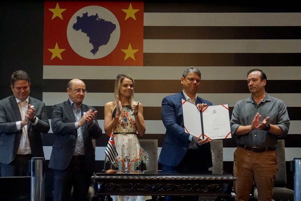 Estado vai investir R$ 106 milhões para construção de 8.700 casas