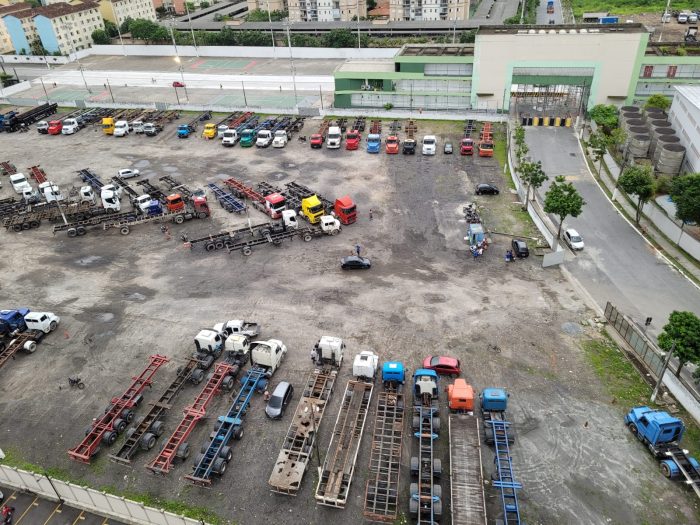 Local destinado ao estacionamento de caminhões será alterado no Centro de  Bom Despacho, Centro-Oeste