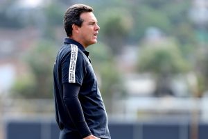 Técnico Elder Campos analisa grupo do Santos no Paulista Sub-17