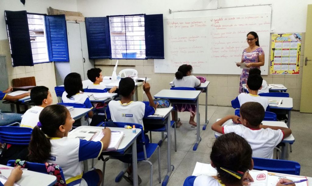 Um em cada 3 professores de escolas públicas não tem formação adequada