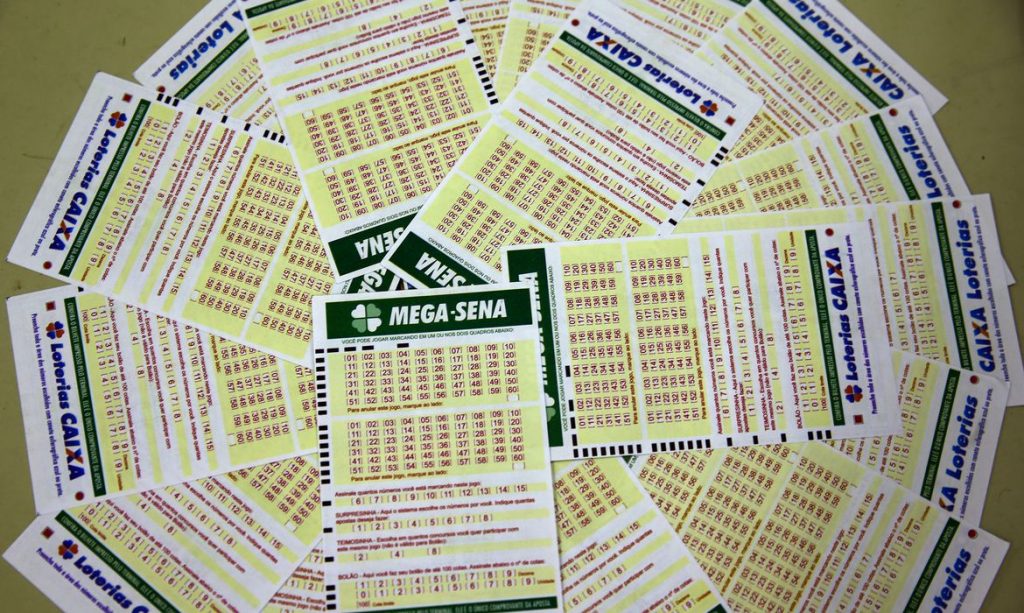 Mega Sena acumula e prêmio deve ultrapassar R$ 30 milhões