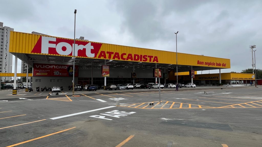Grupo Pereira inaugura o primeiro Fort Atacadista em Santos