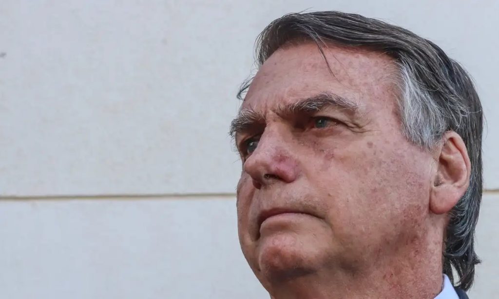 PGR dá parecer favorável à prisão domiciliar de Bolsonaro