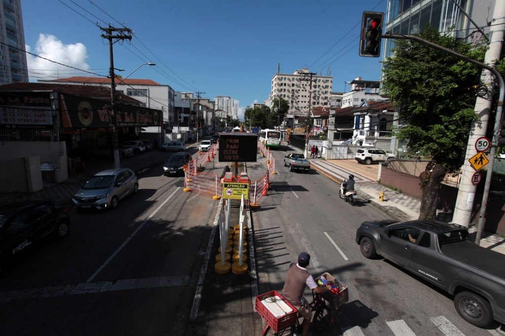 Com avanço das obras do VLT, trechos serão interditados em Santos