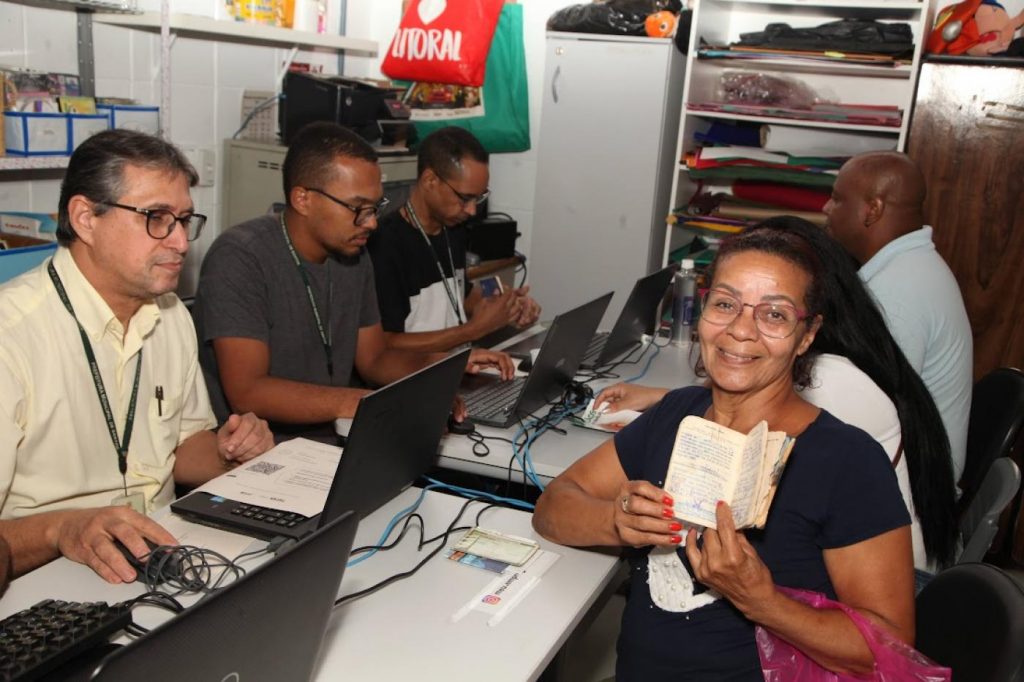 Caravana do Emprego faz primeira edição do ano na Zona Noroeste de Santos