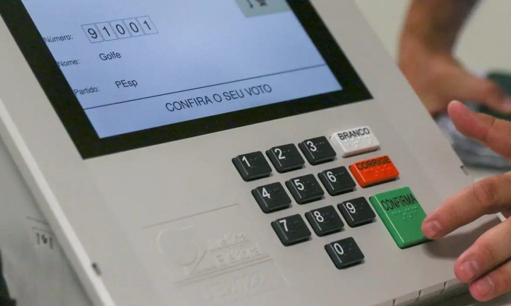 Prazo para regularizar título pela internet termina nesta segunda