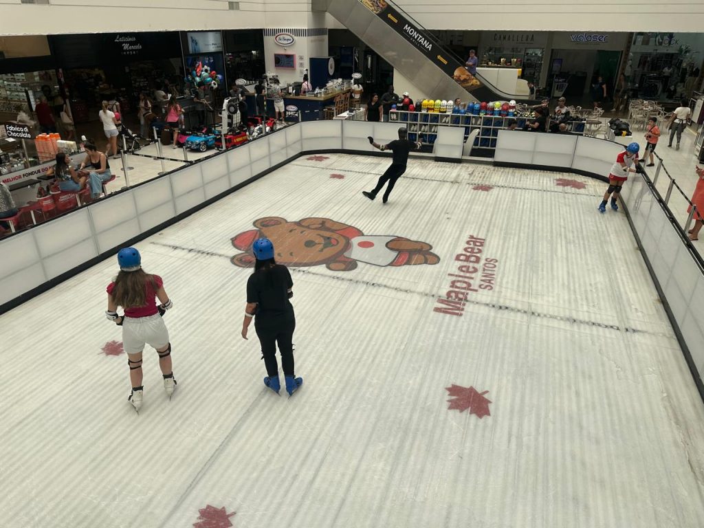 Shopping Parque Balneário traz pista de patinação no gelo