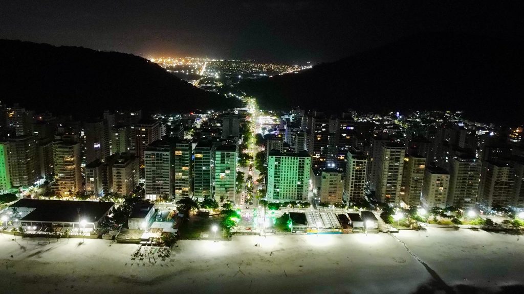 Guarujá vai regulamentar lei do funcionamento do comércio até meia-noite