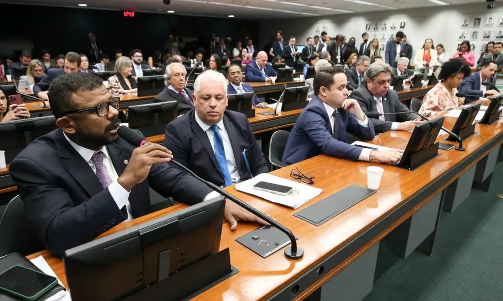 Deputado Da Cunha se livra de cassação após episódio de violência doméstica