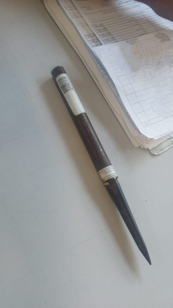 Homem causa medo e ataca moradores pelas ruas de Santos