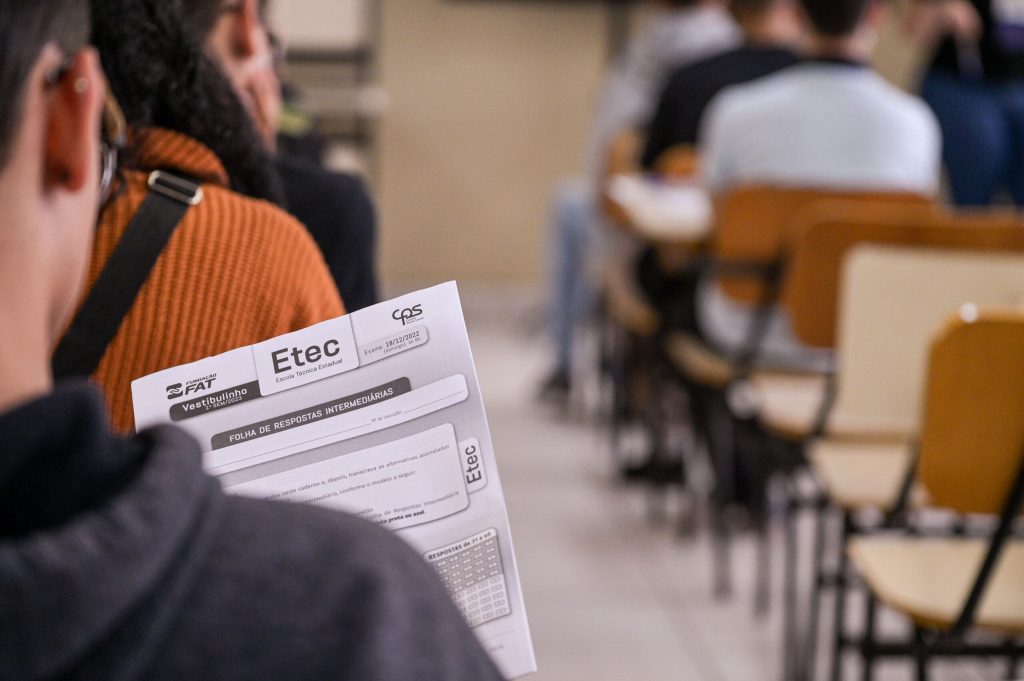 Procura por Ensino Médio integrado ao Técnico nas Etecs de SP cresce 78%
