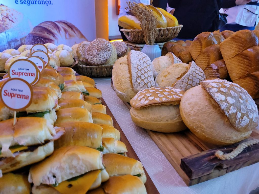 Sanducará: Festival celebra o pão de cará com receitas autorais de sanduíches