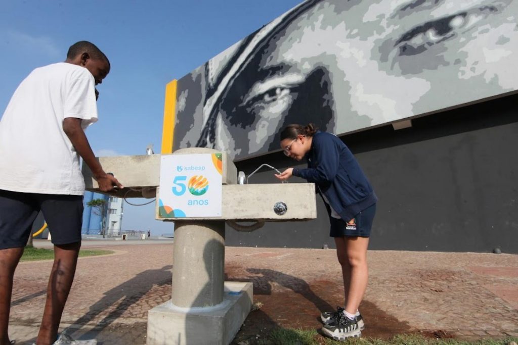 Novo Quebra-Mar de Santos ganha mais um bebedouro triplo e inclusivo