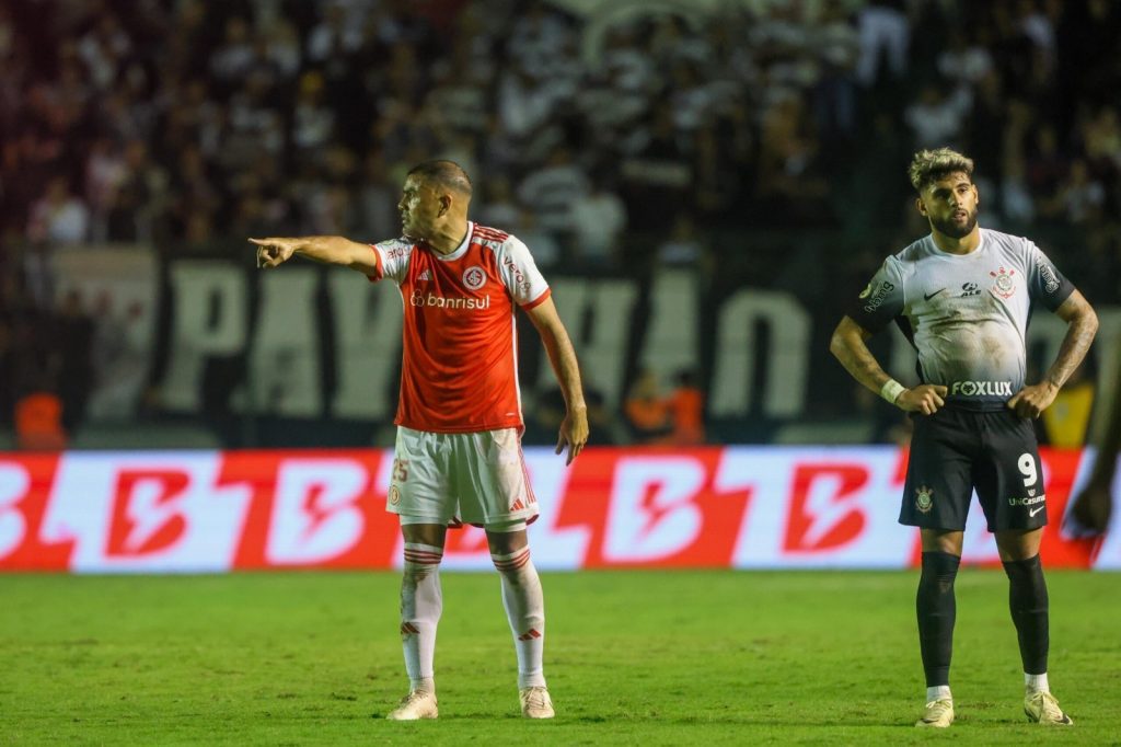 Há seis jogos sem vencer no Campeonato Brasileiro, Corinthians entra no Z4