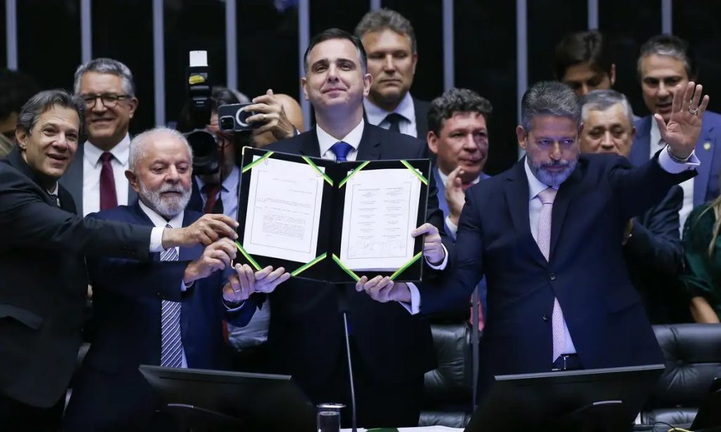 Governo e Congresso juntos pela simplificação e justiça tributária