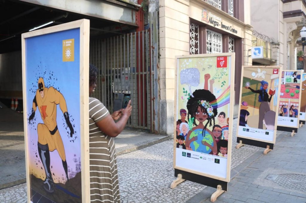 Exposição ‘Cartoons para Salvar o Mundo’ chega às Vilas Criativas de Santos