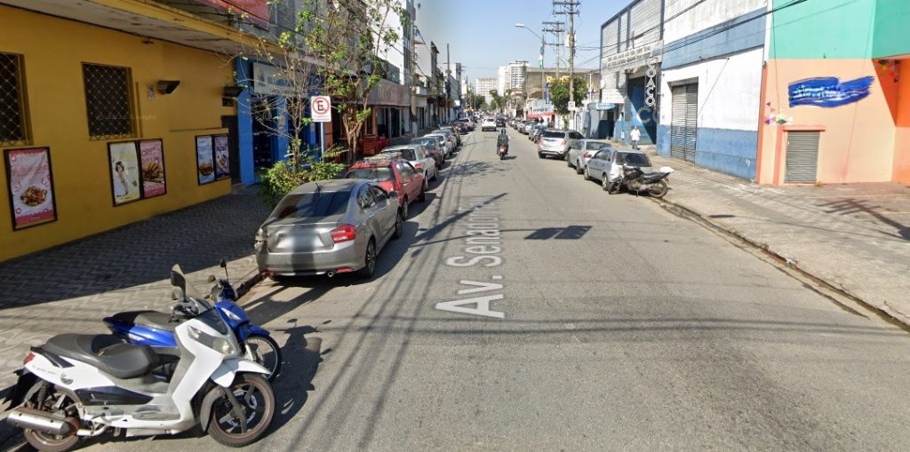 Homem sofre descarga elétrica e fica com queimaduras pelo corpo, em Santos