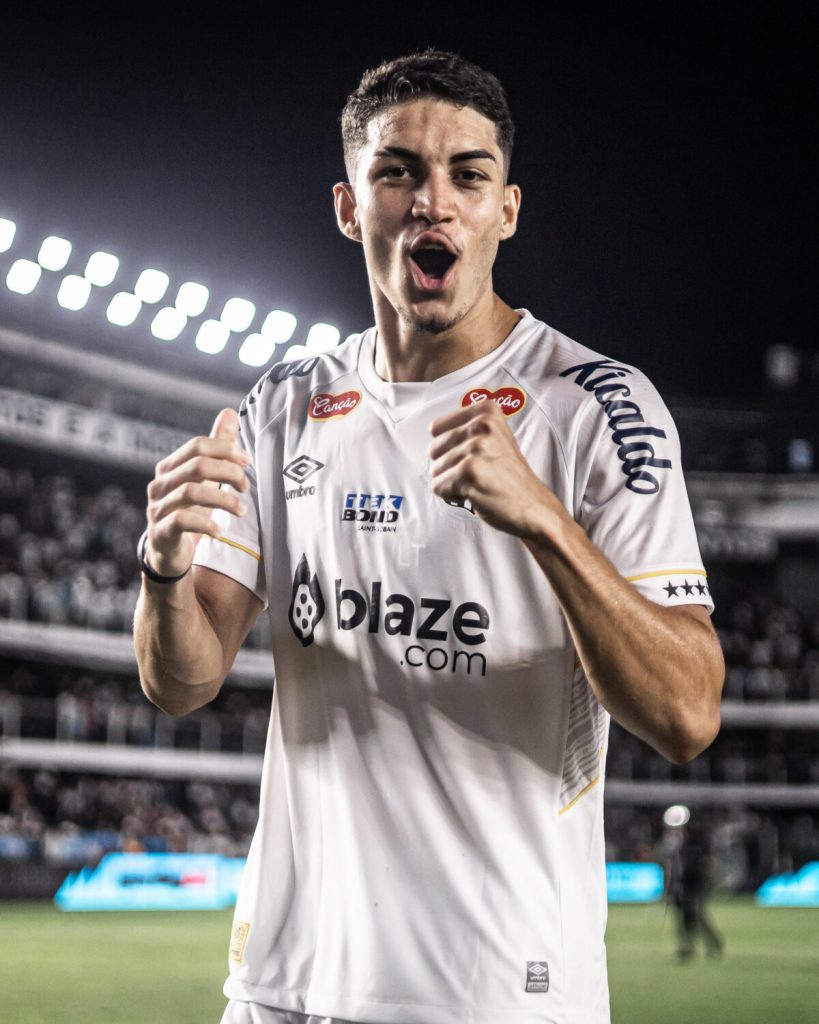 Porto, de Portugal, faz proposta de 15 milhões de euros pelo zagueiro Jair