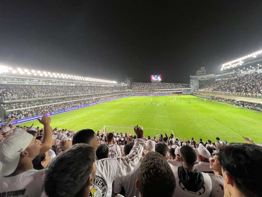 Santos FC recebe Flamengo na Vila Belmiro pela 14ª rodada do Brasileirão