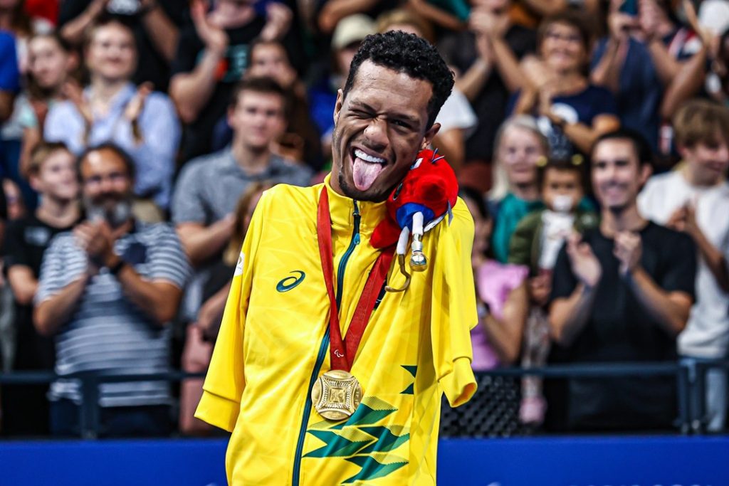 Gabriel Araújo ganha o primeiro ouro do Brasil nos Jogos Paralímpicos