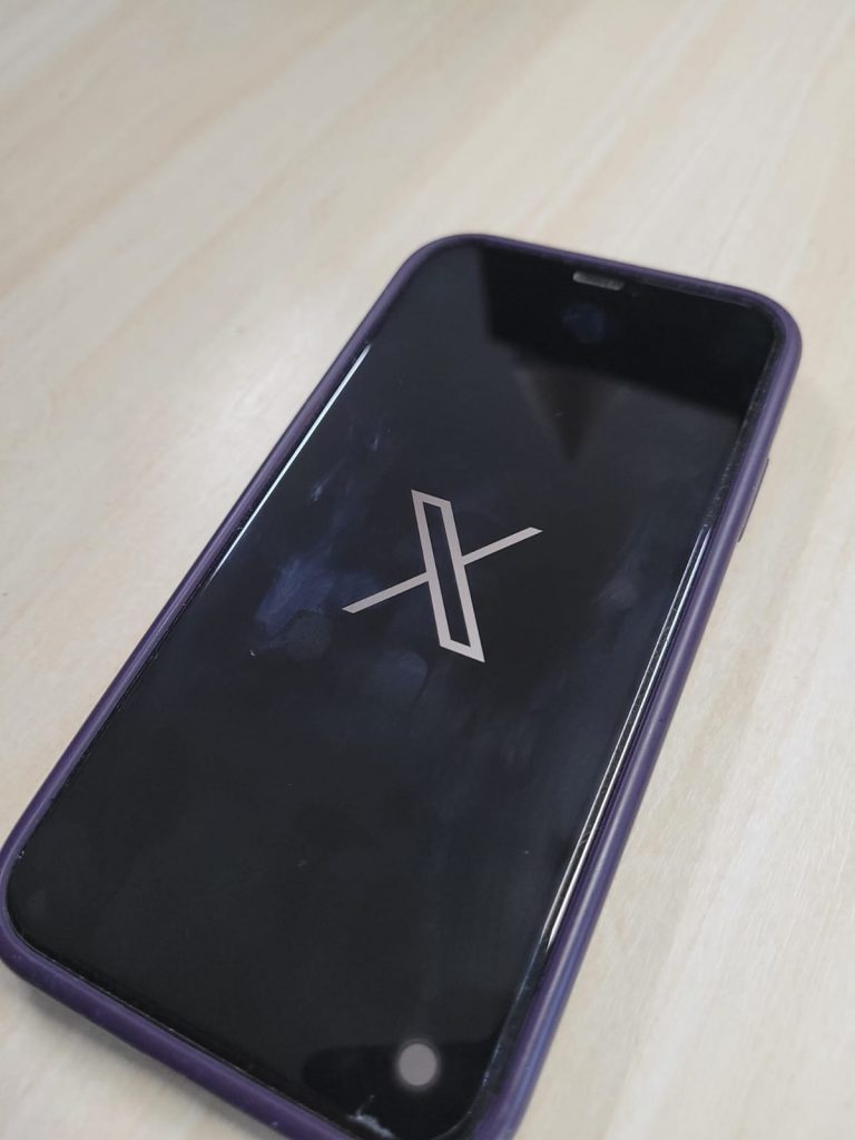 STF determina suspensão do X (Twitter) no Brasil