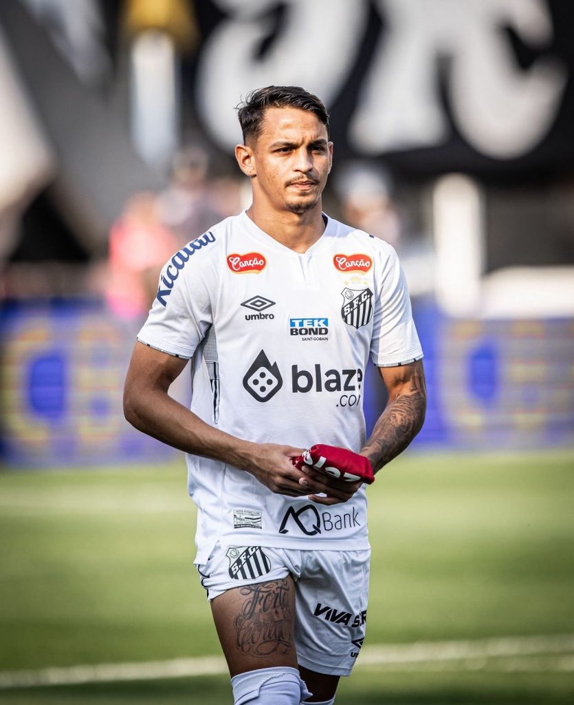 Santos FC acerta venda de Weslley Patati ao Maccabi Tel Aviv, de Israel