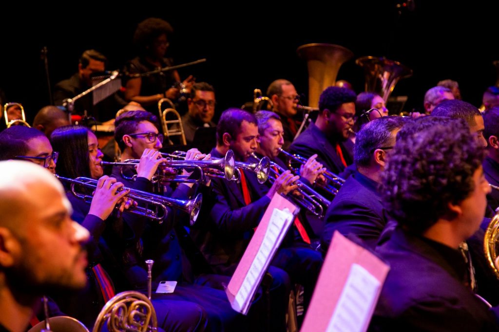 Show Elis do Brasil – Uma Homenagem Inesquecível a Elis Regina em Cubatão