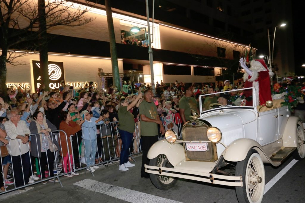Encanto e Tradição vão marcar a 12ª Parada de Natal do Shopping Parque Balneário