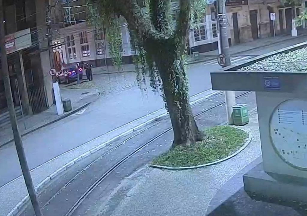 Homem é preso no Centro de Santos por furto de peças de cobre