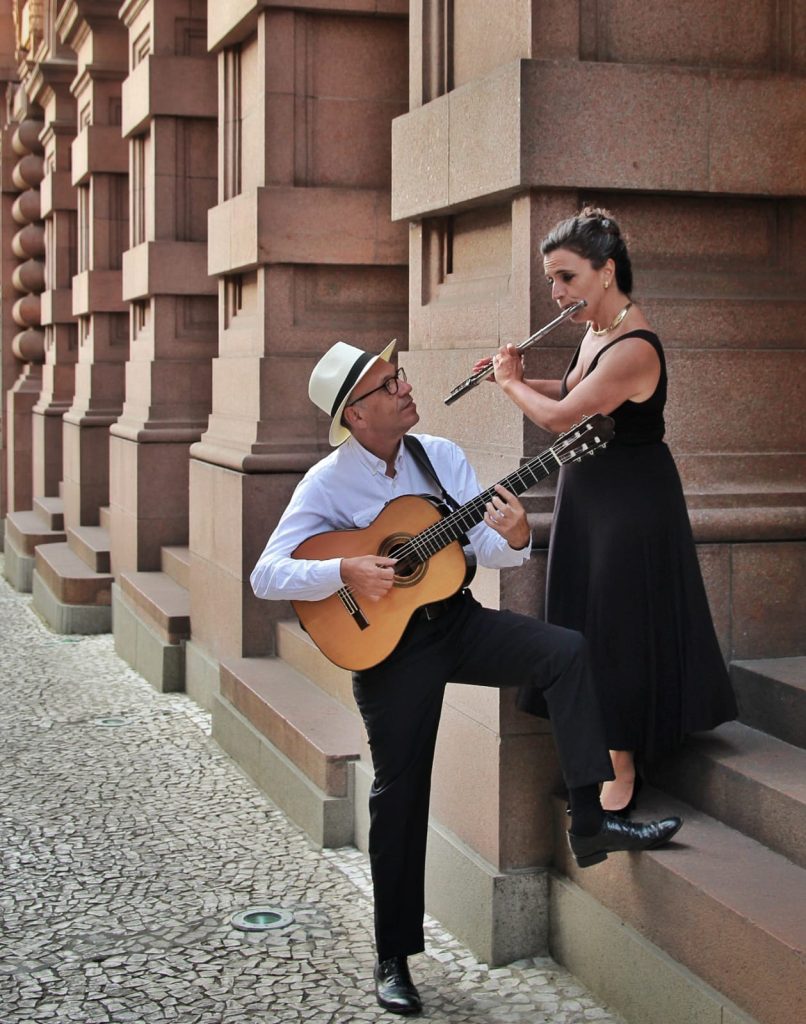 Duo Choro de Bolso celebra 25 anos de carreira com show gratuito no Sesc Santos