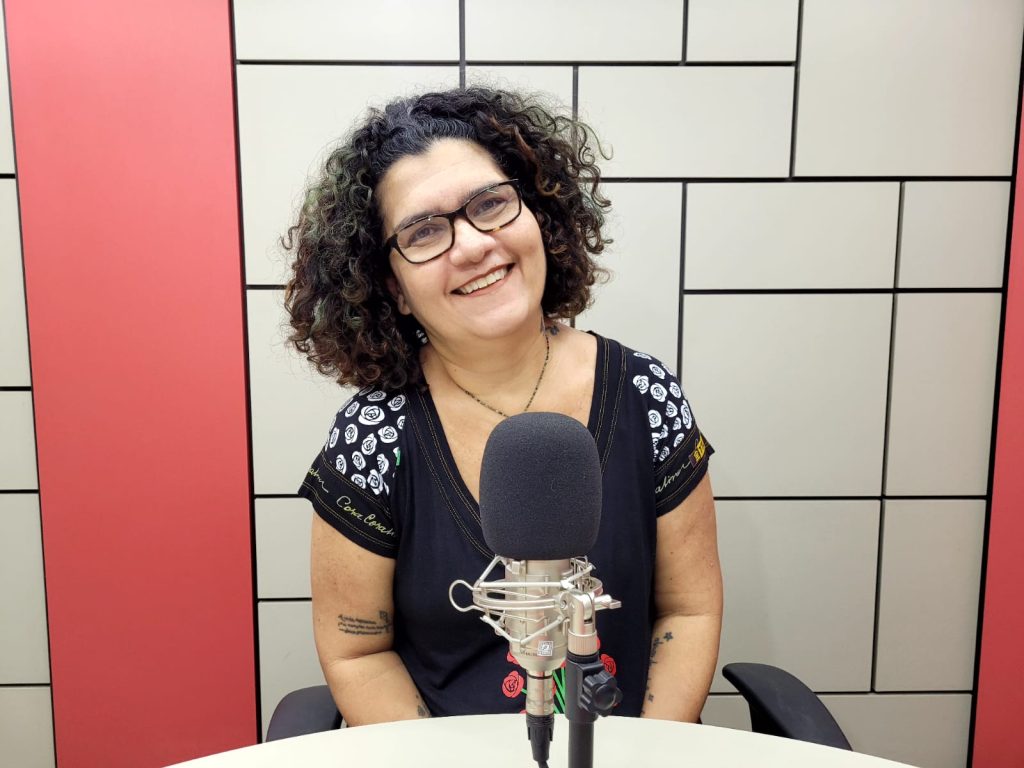 Designer santista é selecionada pela terceira vez para mostra internacional