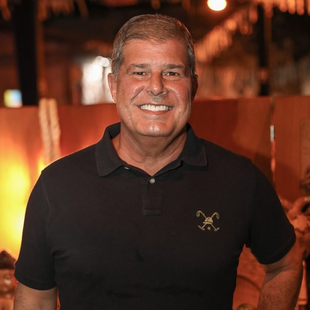 Apresentador João Bernardo, do programa JB, morre em Santos