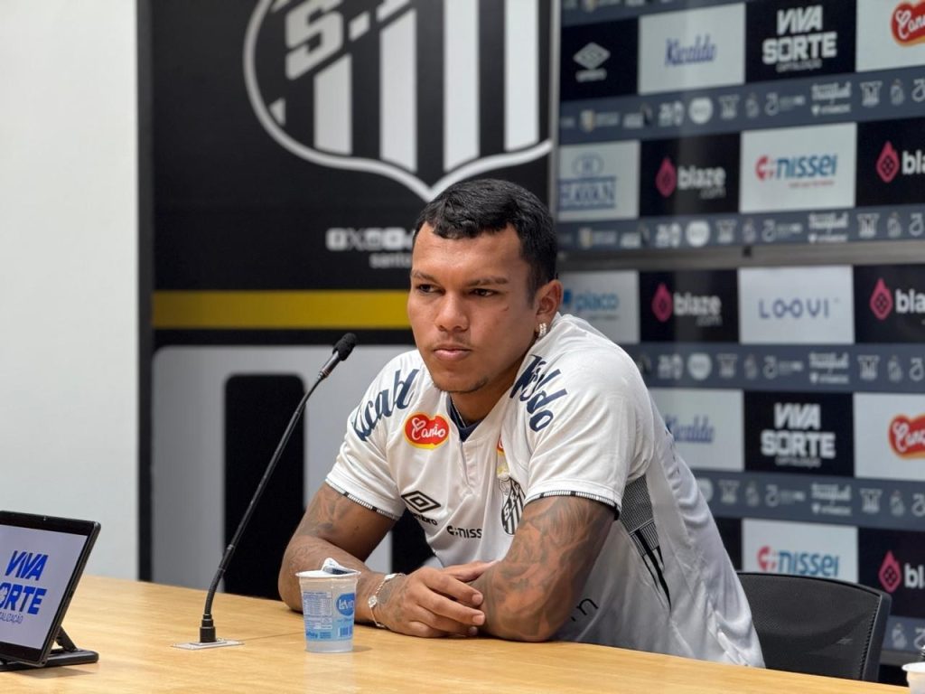 Gabriel Veron é multado pelo Santos após nova indisciplina