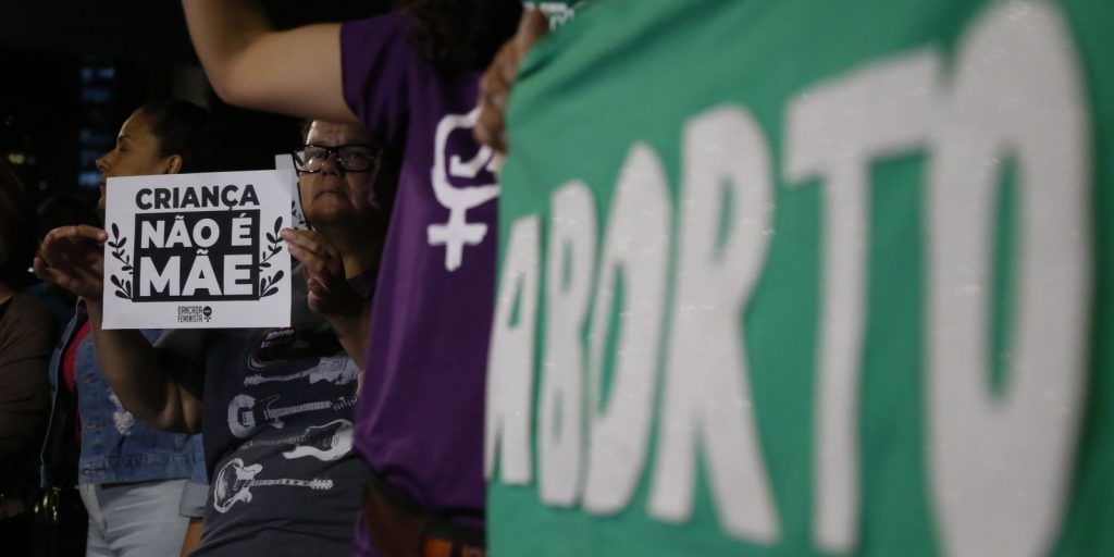 Projeto de lei proíbe divulgação do aborto e suas práticas em Santos