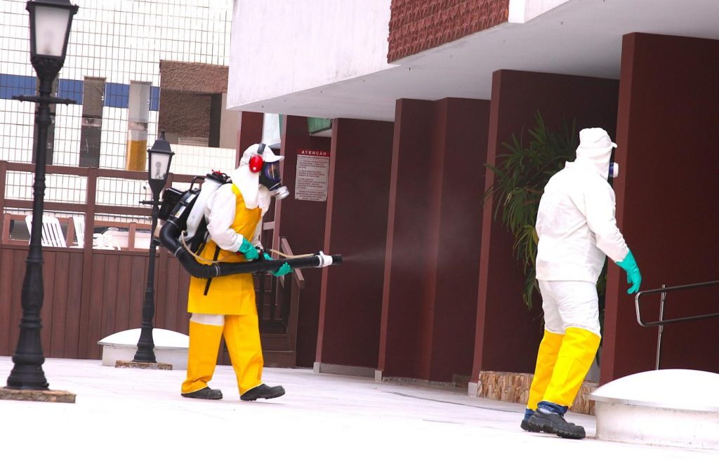 Nebulização contra o Aedes aegypti atinge 14 quadras do Gonzaga, em Santos