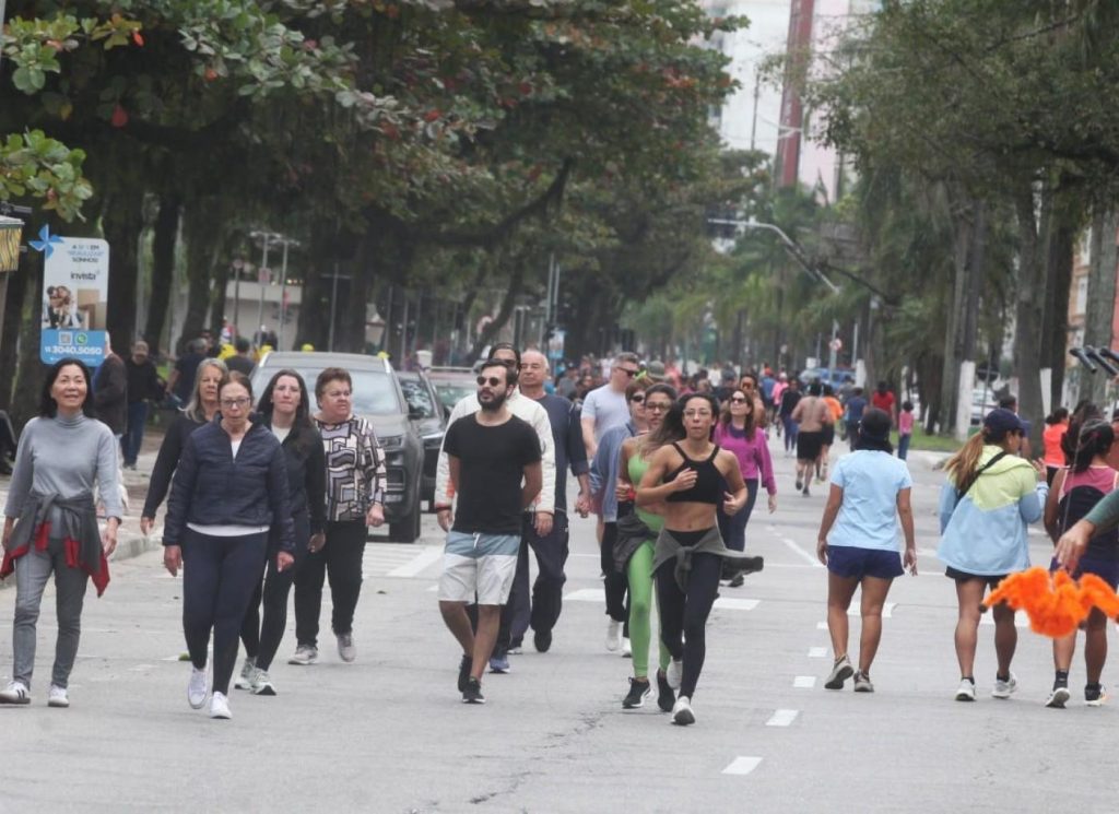 ‘Vem pra Orla’ volta neste domingo entre o Embaré e a Ponta da Praia de Santos